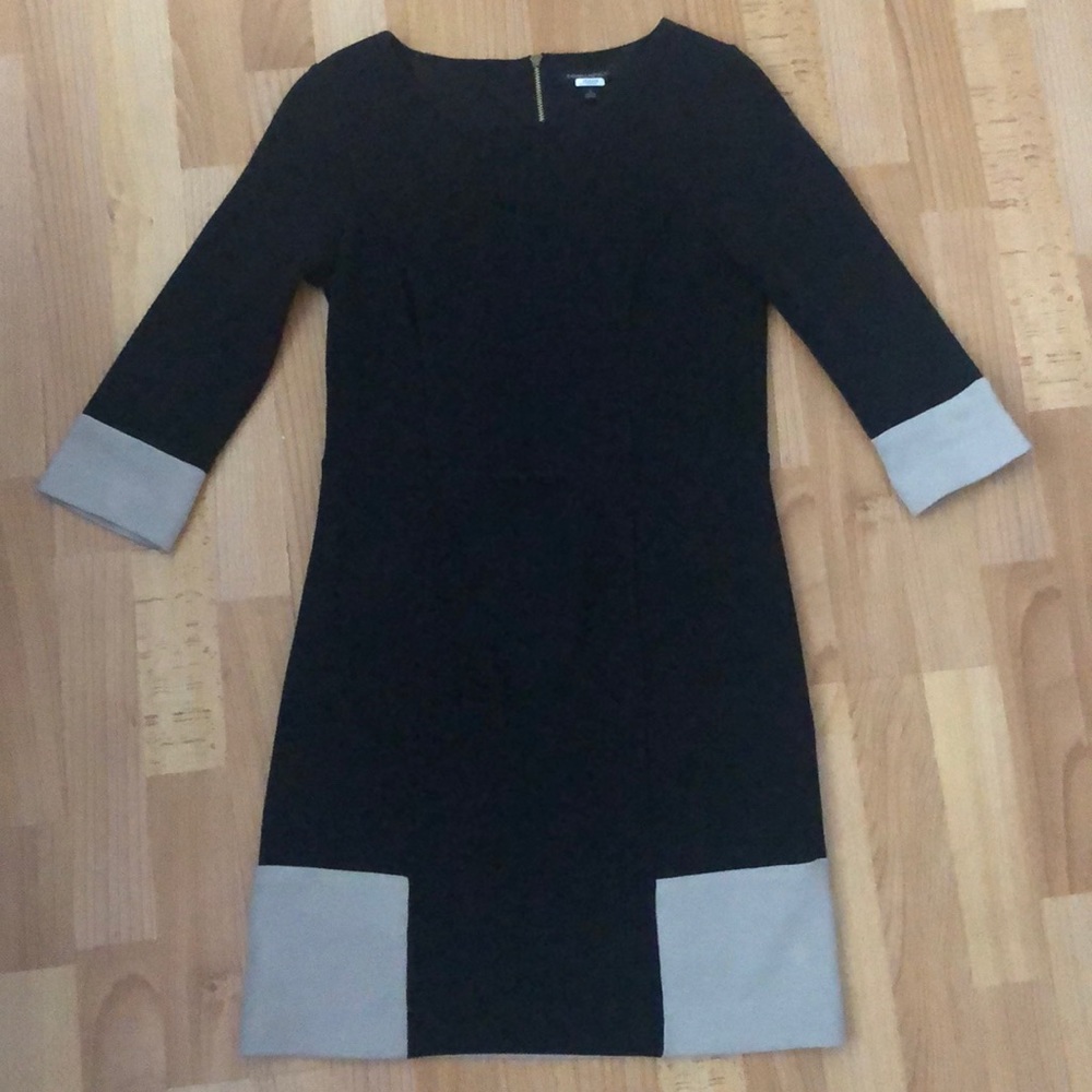 Banana Republic black w beige trim shift dress